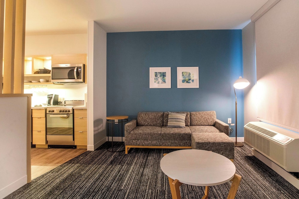 TownePlace Suites by Marriott Conroe - photo 21