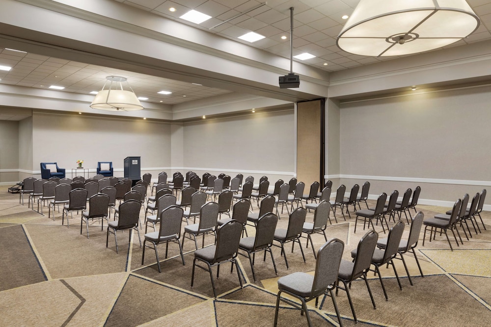 Hilton Fort Collins - photo 52