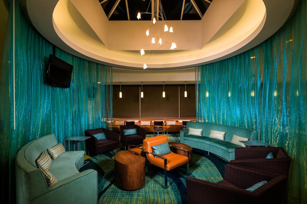 SpringHill Suites New York LaGuardia Airport - photo 20