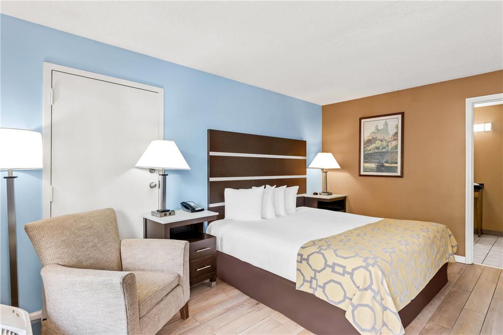 Baymont by Wyndham Forest City - photo 25