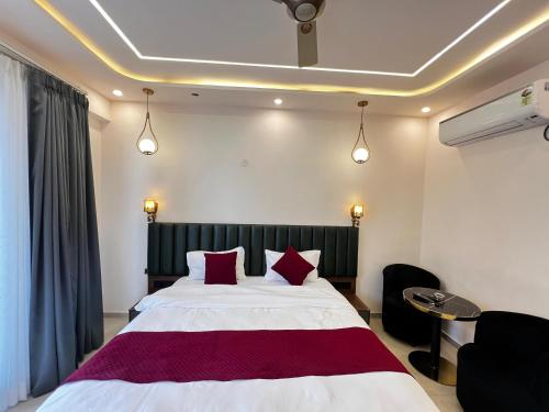 Leisure homes — 5-Star Luxury Hotel in Lucknow, India