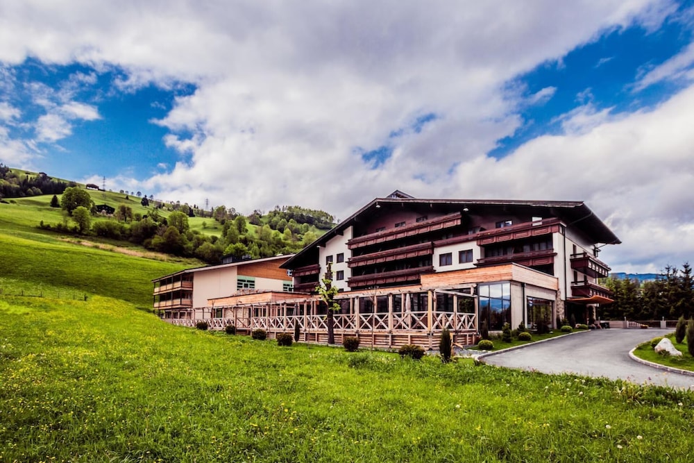 Hotel Victoriya — hotel in Kaprun