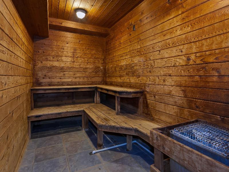 Holiday Inn Express & Suites Petoskey by IHG - photo 70