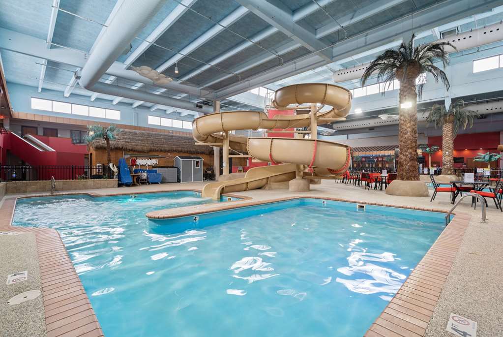 Ramada by Wyndham Sioux Falls Airport Waterpark & Event Ctr - photo 13