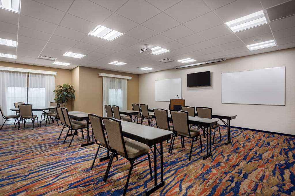 Comfort Suites Bowling Green Southeast - photo 29