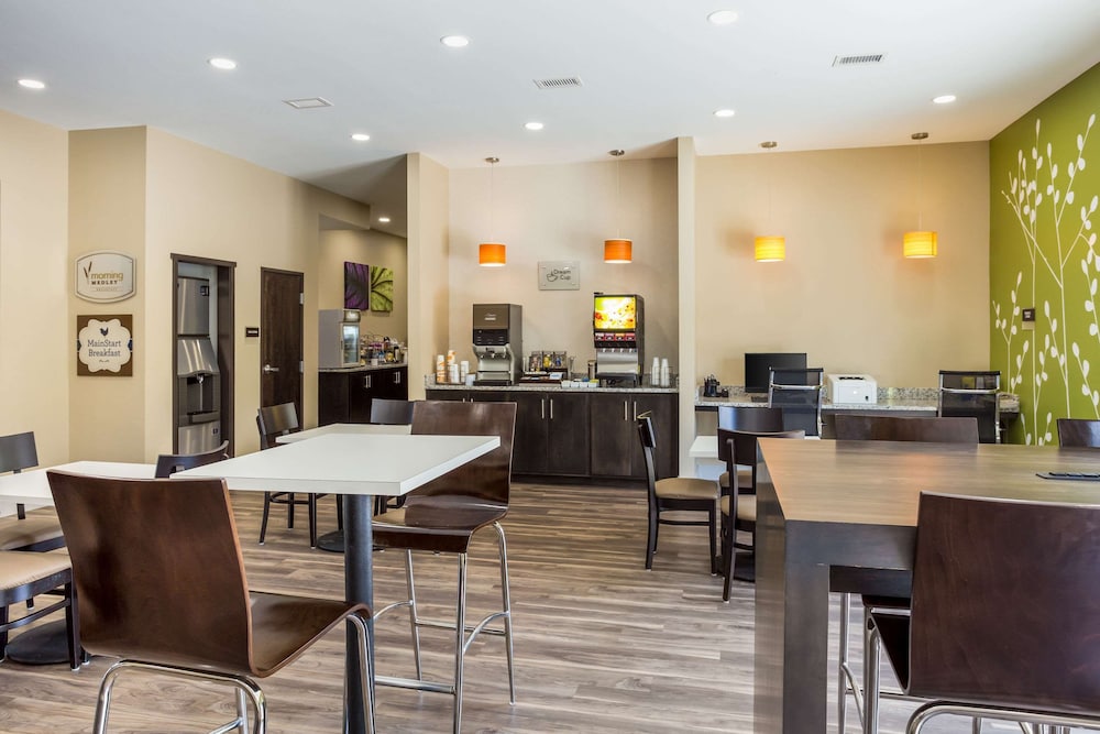 MainStay Suites Logan Ohio Hocking Hills - photo 19
