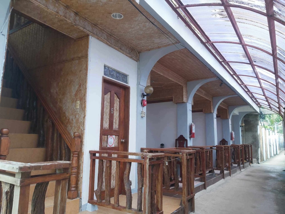 Amphibi ko - last minute hotel in Coron
