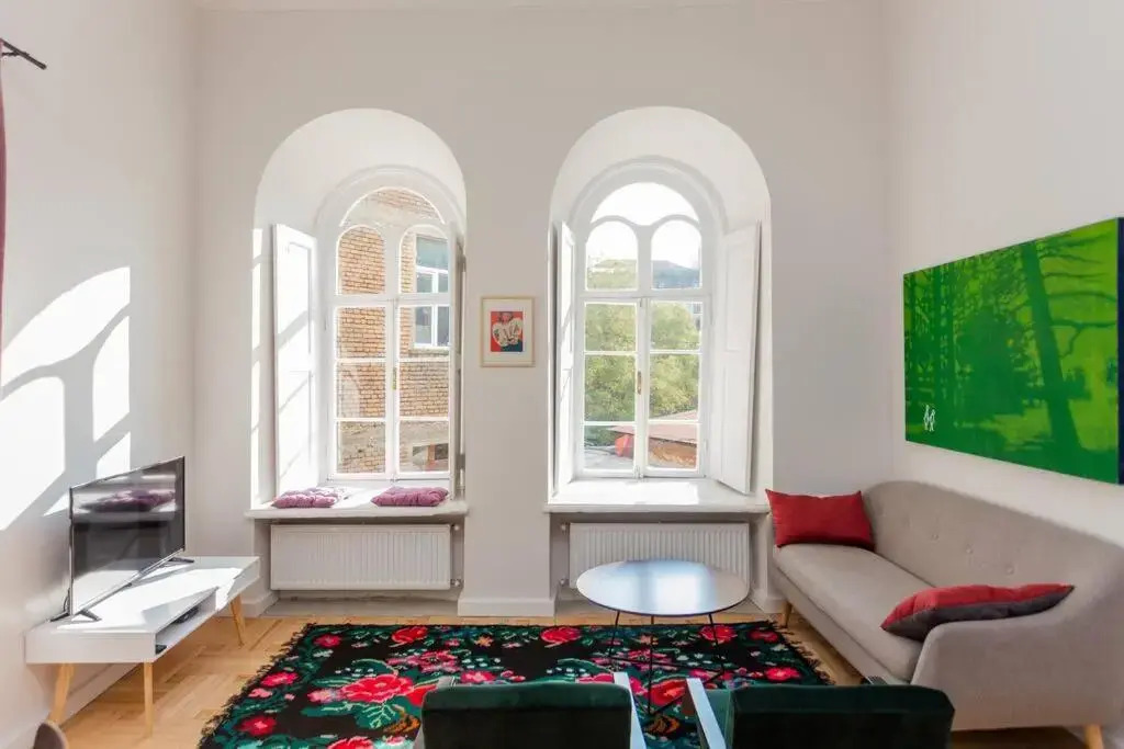 Charming 2BR Apt in Old Tbilisi