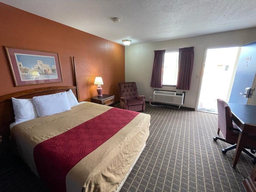 Knights Inn By Capital O Emporia I 35 - photo 12