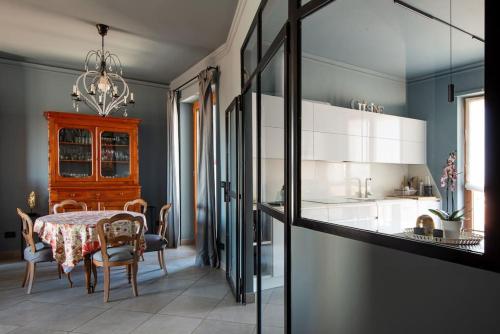 Casa No.Na Attico panoramico a Cherasco — 4-Star Luxury Hotel in Cherasco, Italy