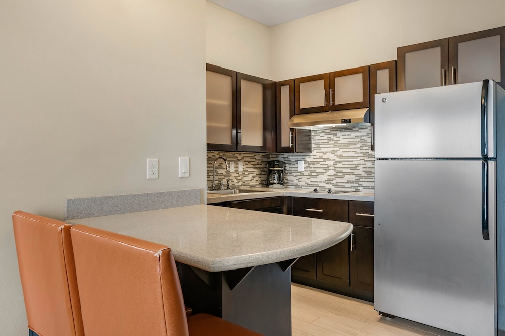 Staybridge Suites St. Petersburg Downtown by IHG - photo 20