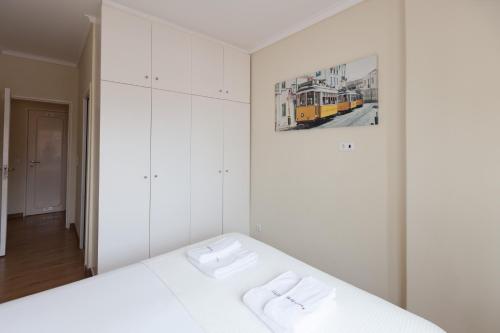 FLH Lapa Apartment Terrace with View — 4-Star Luxury Hotel in Lisbon, Portugal