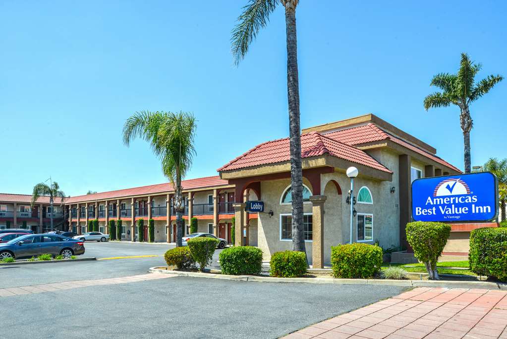Americas Best Value Inn Rialto - photo 2