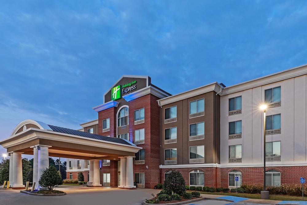 Holiday Inn Express & Suites West by IHG - photo 39