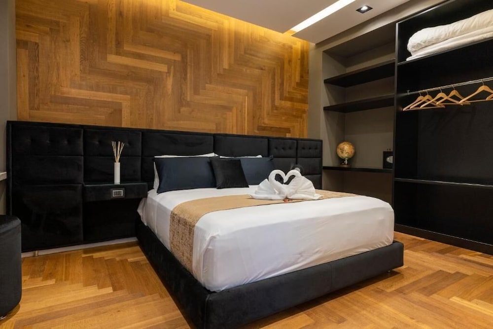 B&Z Luxury — 4-Star Luxury Hotel in Bari, Italy