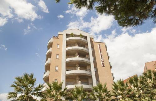 Residence Torre del Mar — 4-Star Luxury Hotel in Alba Adriatica, Italy