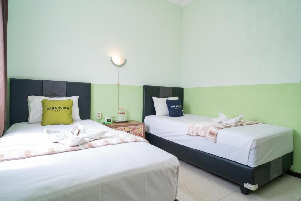 DeKopen Rooms & Convention — Malang — photo 4