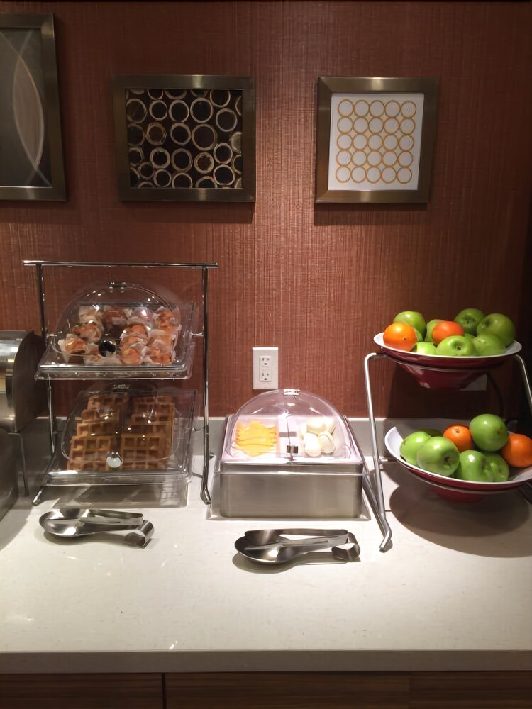 Towneplace Suites Sioux Falls South - photo 20