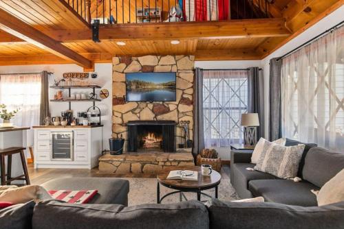 Paddington Manor in Big Bear Lake, United States