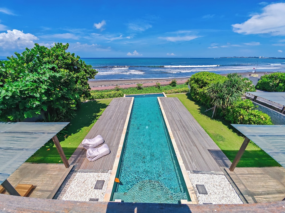 Ketewel Beach Villas and Spa — 5-Star Luxury Hotel in Bali, Indonesia
