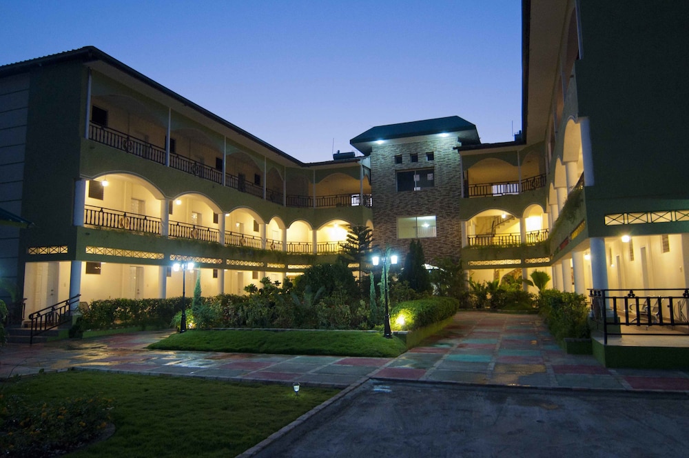 Kemael Hotel — Port-Au-Prince — photo 2