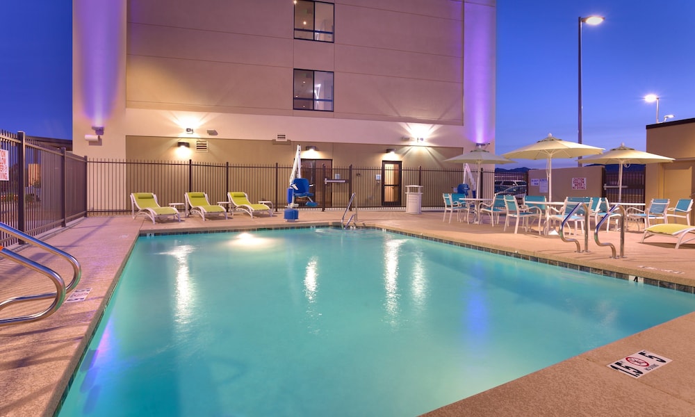 Holiday Inn Express & Suites Phoenix West Buckeye by IHG - photo 28
