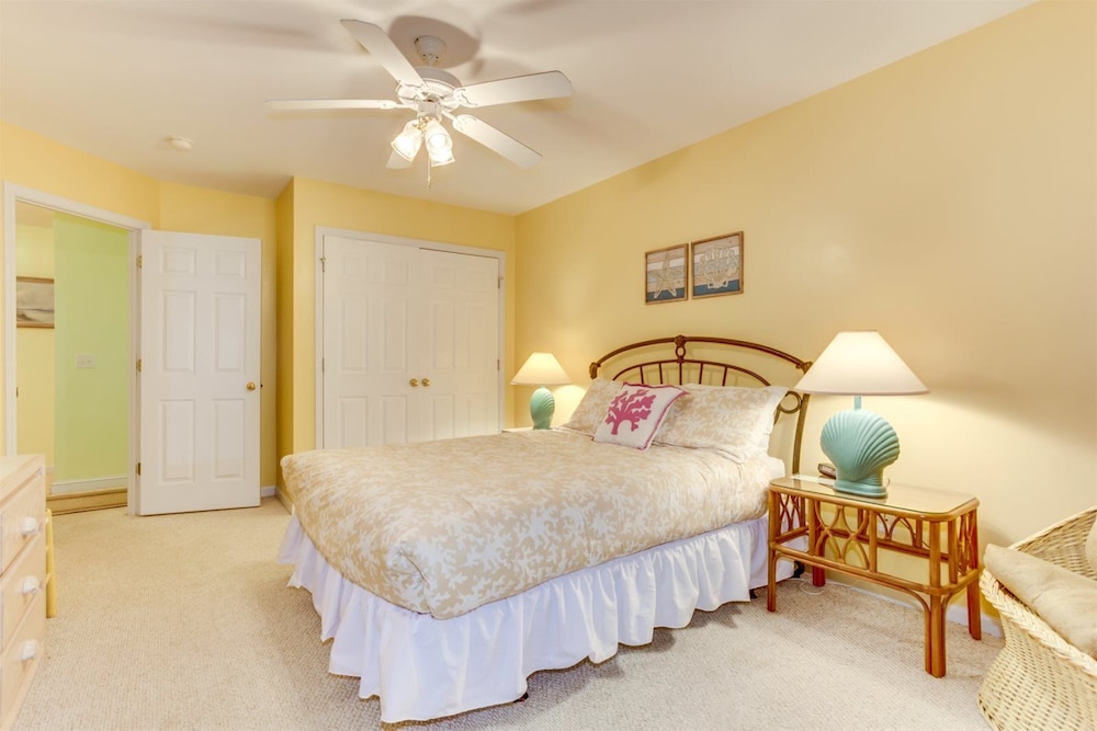 An Amazing Surfside Beach Escape - photo 11