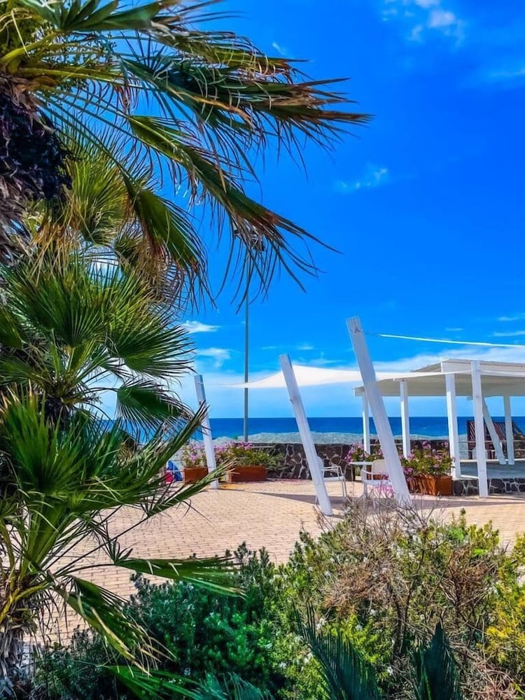 Le Mandrelle Beach Resort in Amantea, Italy