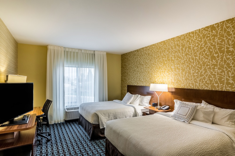 Fairfield Inn & Suites by Marriott Butte - photo 5