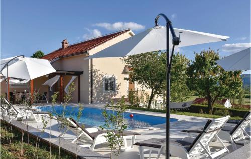 Holiday Home Bajagic 90 With Outdoor Swimmingpool — 4-Star Luxury Hotel in Dugopolje, Croatia