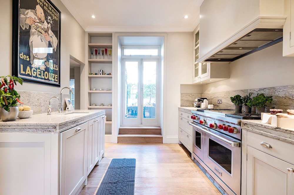 The Notting Hill Townhouse — 4-Star Luxury Hotel in London, United Kingdom