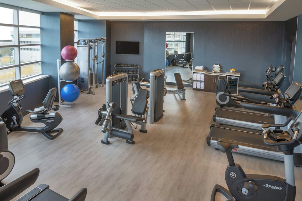 Buffalo Marriott At Lecom Harborcenter - photo 22