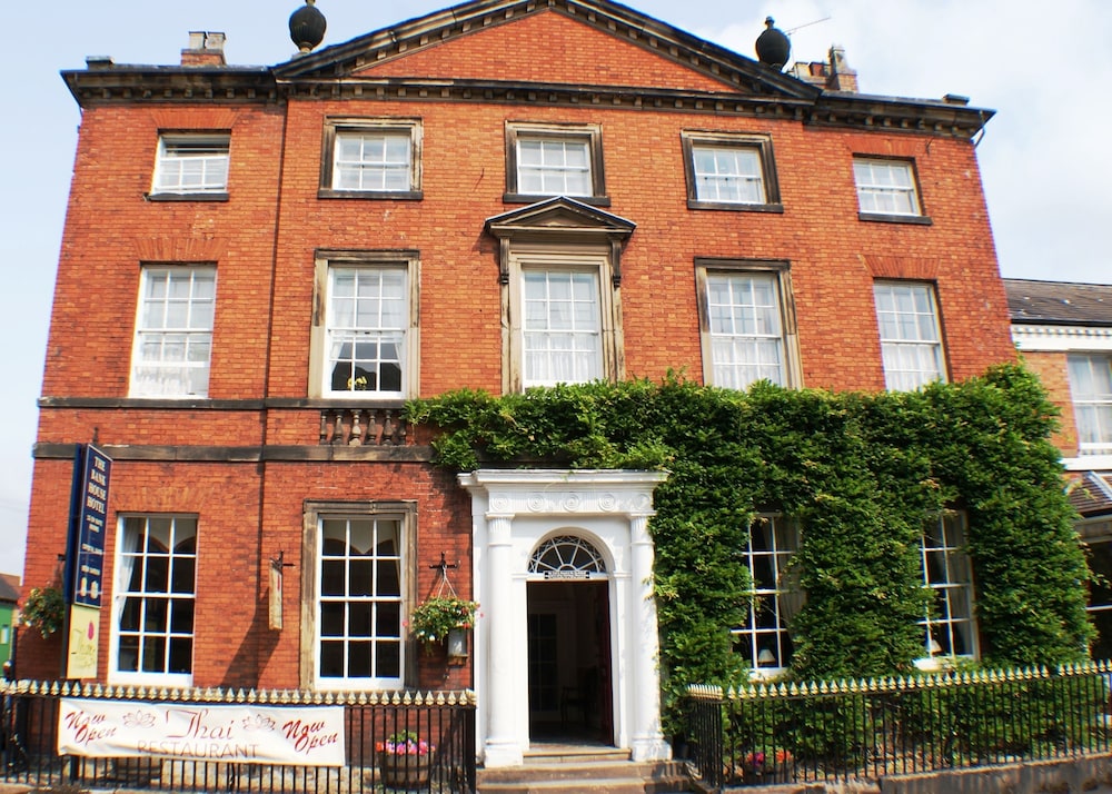 Bank House Hotel — hotel in Uttoxeter
