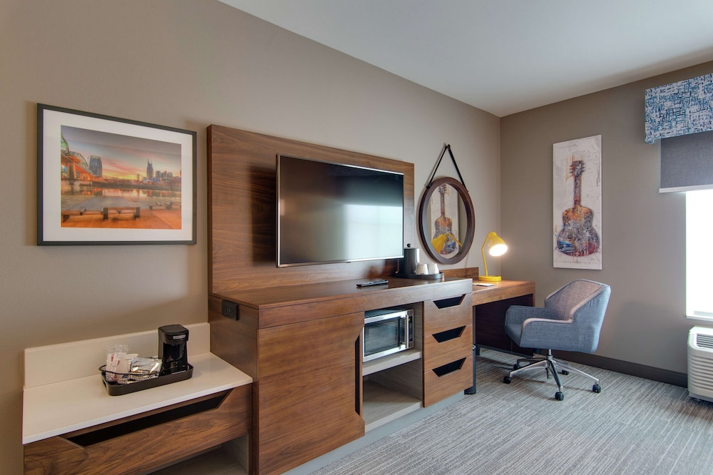 Hampton Inn & Suites Nashville North Skyline - photo 21