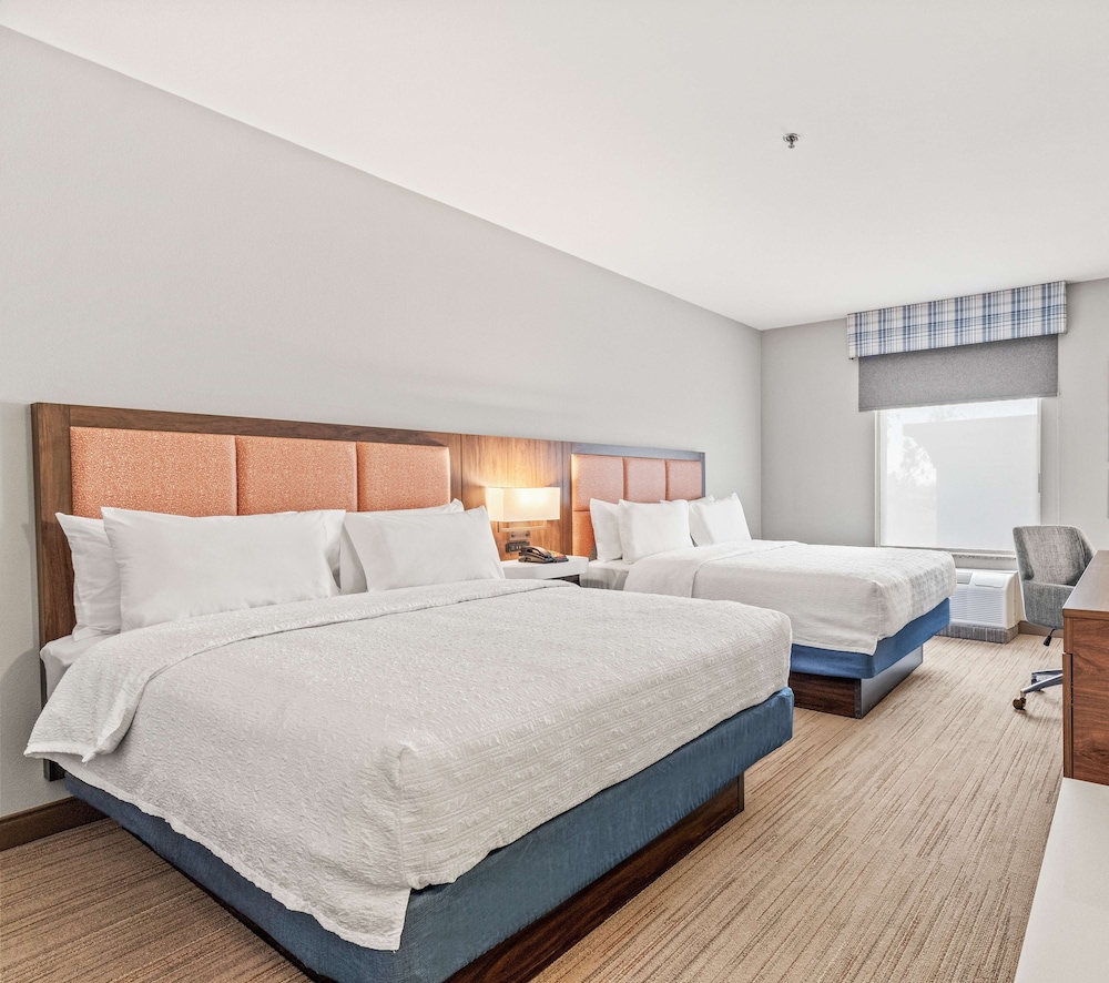Hampton Inn Denver Northeast Brighton - photo 8