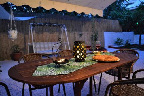 Dolce Casa: Athenian Residence with private Garden — 4-Star Luxury Hotel in Athens, Greece