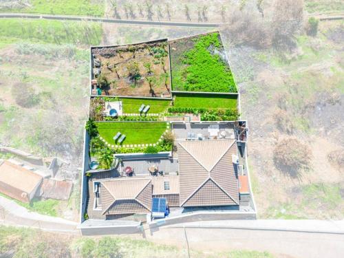 NEW Nature Paradise with Ocean View & Hot Tubs — hotel in Faja Da Ovelha