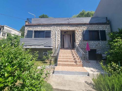 Apartment in Novi Vinodolski 50834 — 4-Star Luxury Hotel in Novi Vinodolski, Croatia