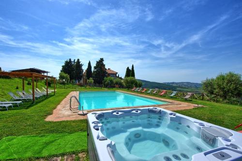 Casale Santa Francesca by PosarelliVillas — 4-Star Luxury Hotel in San Quirico D'orcia, Italy