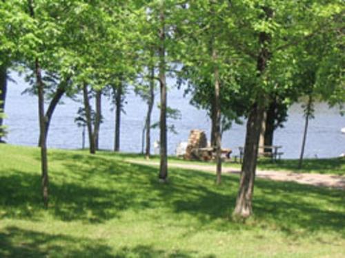 Riverside Resort - photo 16