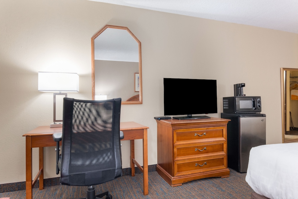 LeBossier Hotel - photo 5