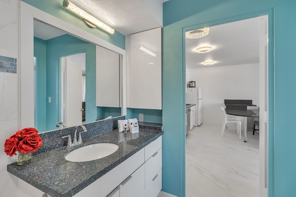 Waikiki Banyan Condo Located One Block From Waikiki Beach by Koko Resort Vacation Rentals - photo 116