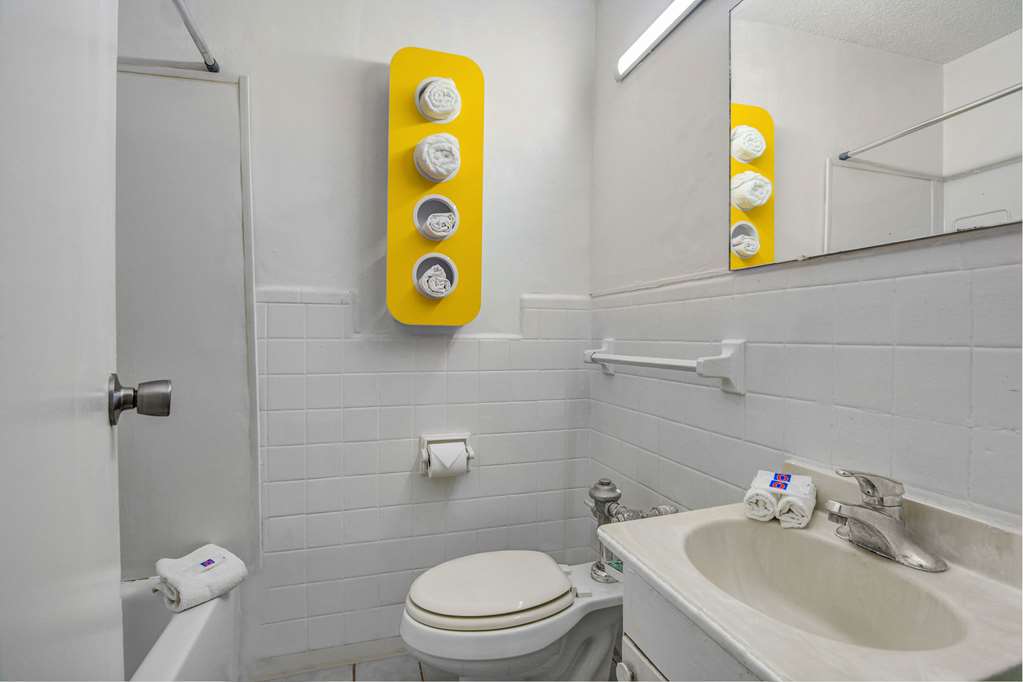 Motel 6 Americus GA - photo 18
