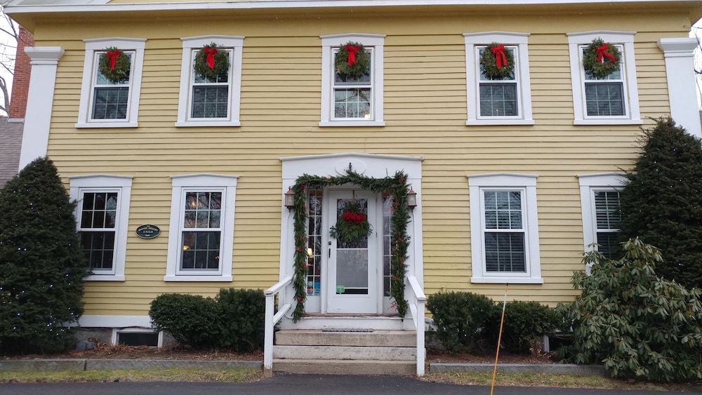 Benjamin Prescott Inn - photo 5
