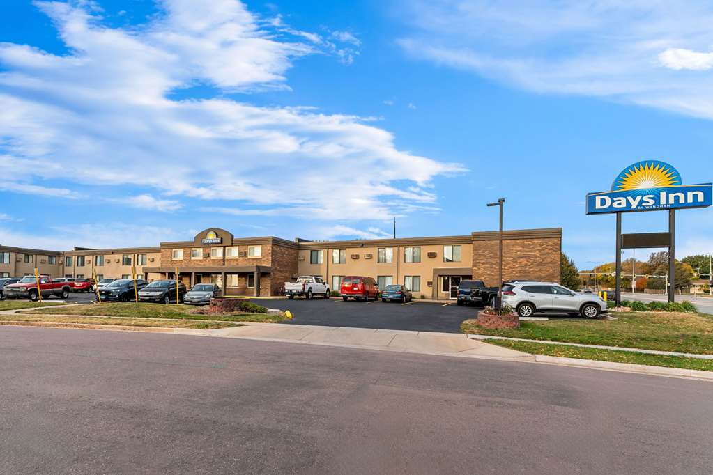 Days Inn by Wyndham Sioux Falls Empire - featured photo