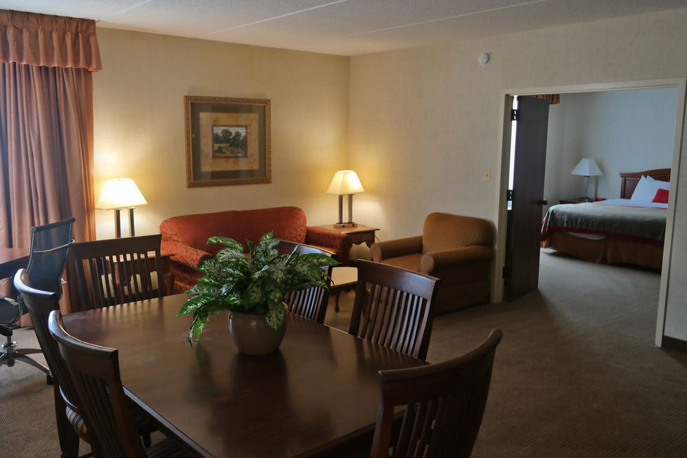 Ramada Waukegan Gurnee - photo 35