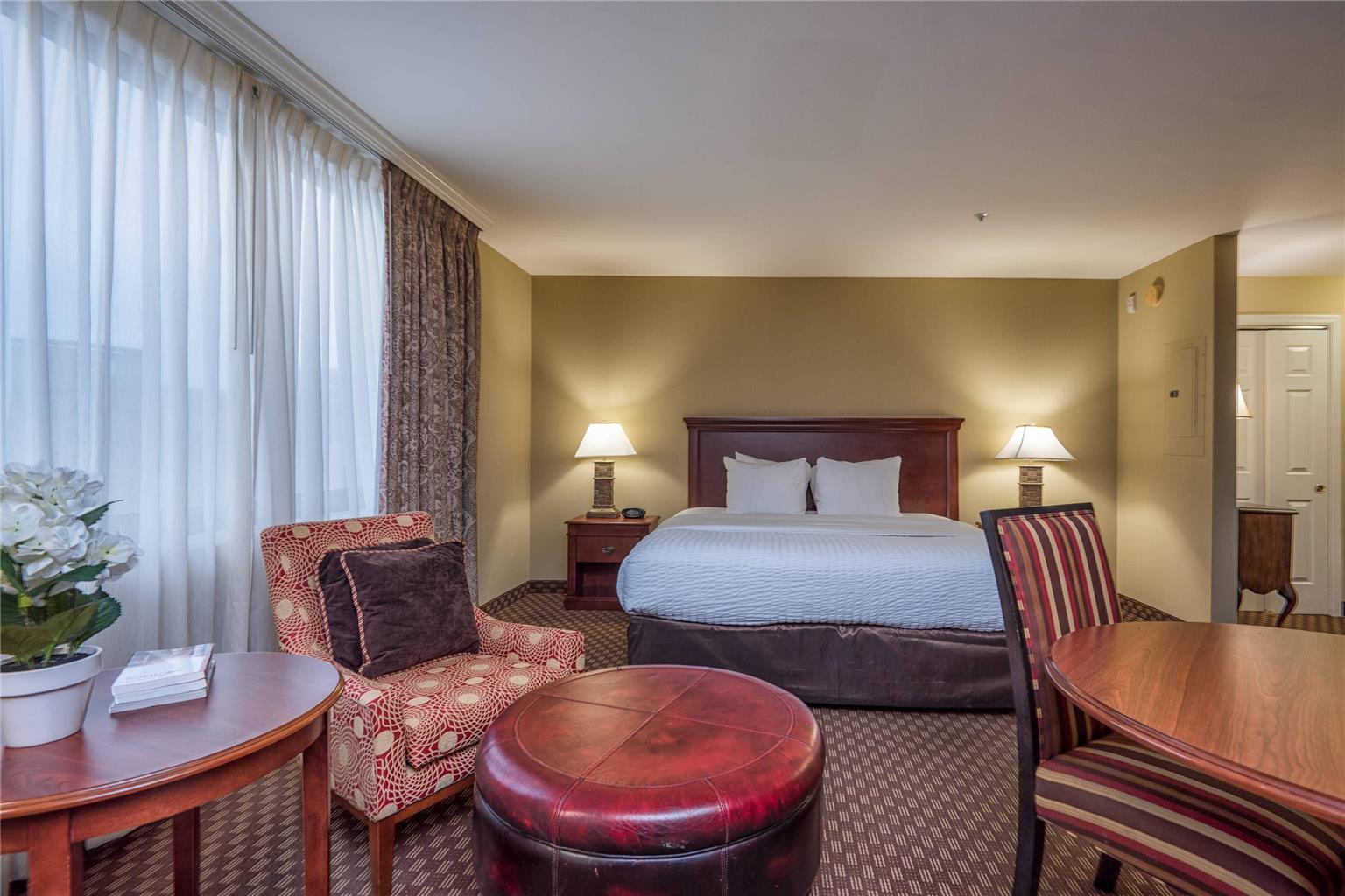 Arlington Court Suites a Clarion Collection Hotel - photo 58