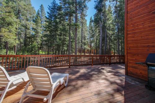 Snowpeak Tahoe Donner Golf Course Views in Truckee, United States