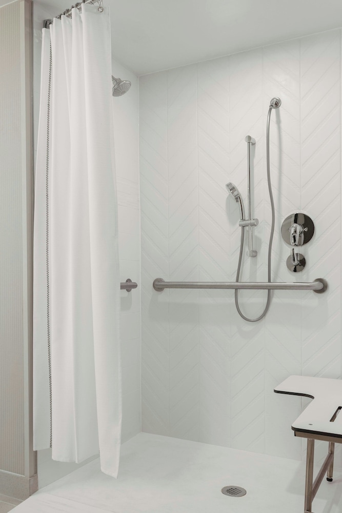 Delta Hotels by Marriott Indianapolis Airport - photo 20