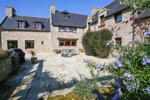 Demeure des Hauts Champs à 800m de la plage de Pen Guen in Saint-Cast-Le-Guildo, France